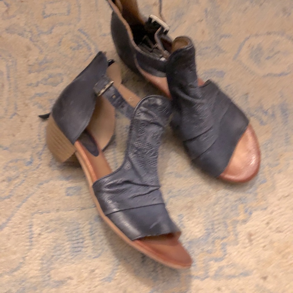 Miz Mooz Leather Heeled Sandals Corra River sz EU 40 9-9.5 A572849 EUC